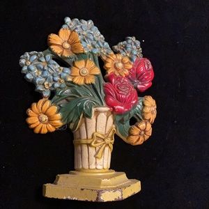 Vintage flower basket door stop